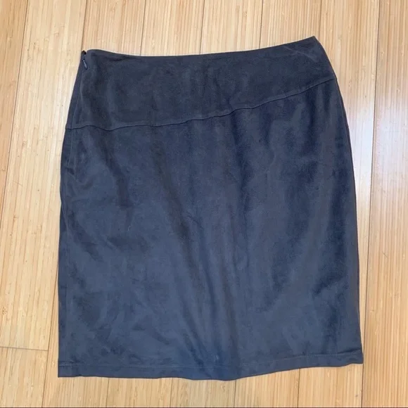 Joe Fresh Soft Faux-Suede Skirt, 6. - Picture 5 of 6